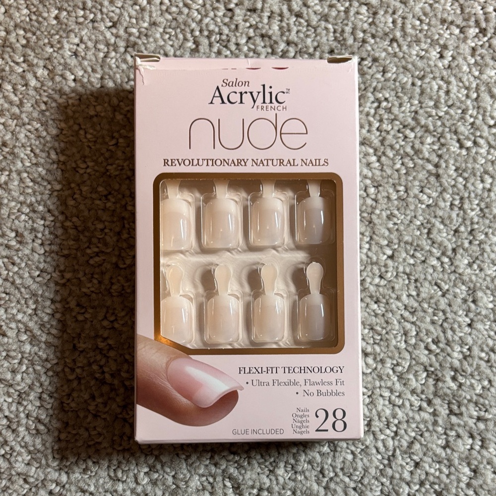 Assorted Press-On Nails - Picture 4 of 5